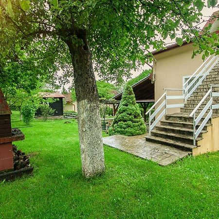 Giga Apartment Rakovica Exterior foto