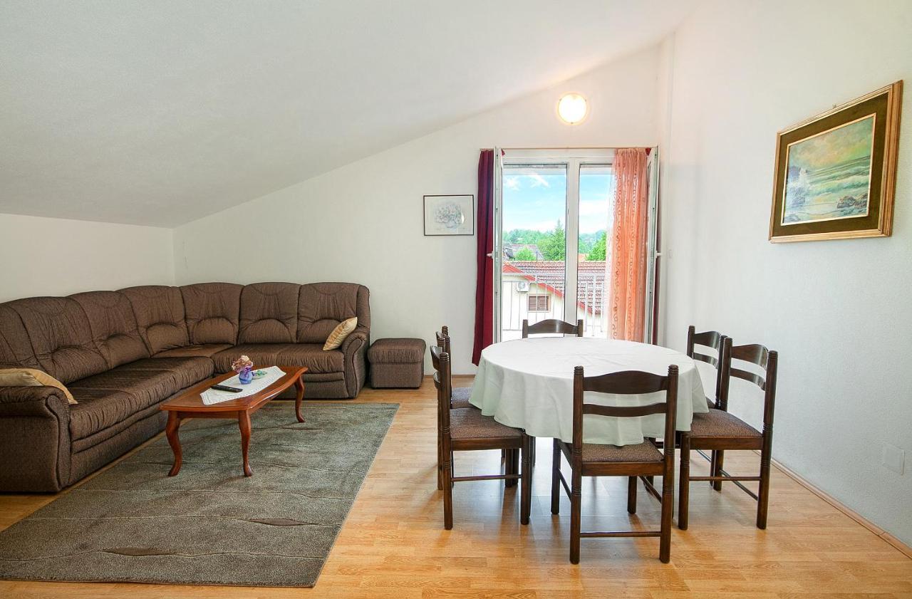 Giga Apartment Rakovica Exterior foto