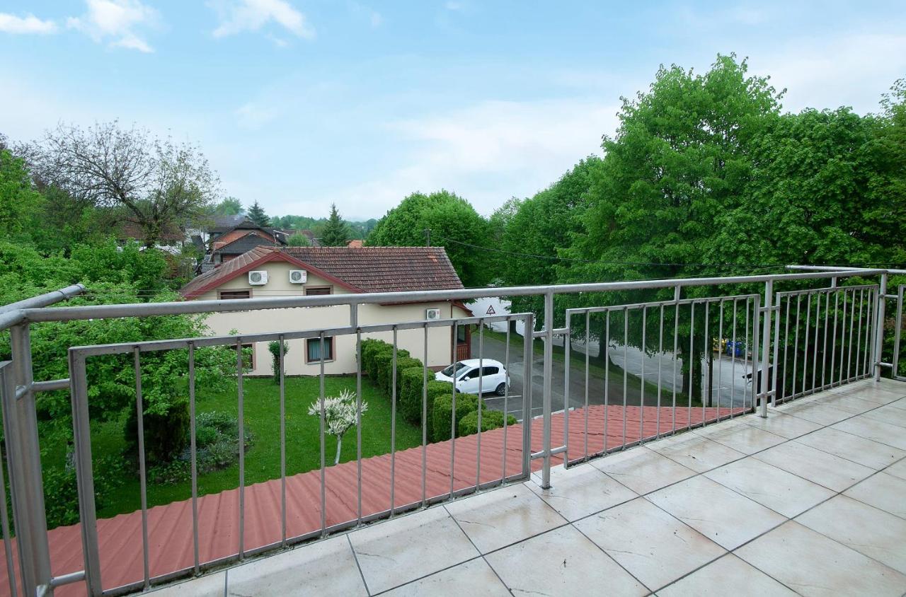 Giga Apartment Rakovica Exterior foto